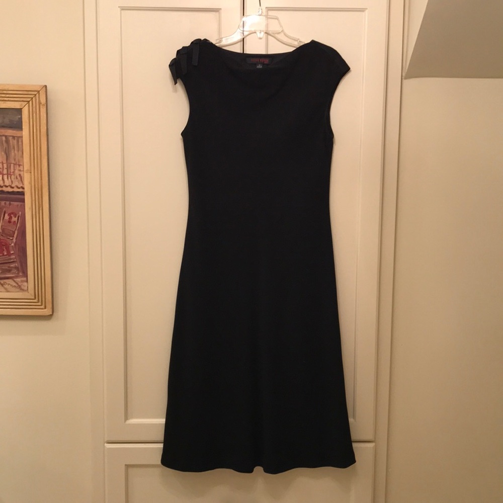 Anne Klein blk midi cocktail dress shoulder detail